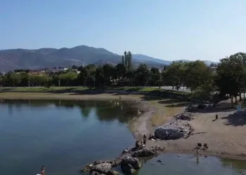 İznik Gölü’nde tehlikeli görüntü