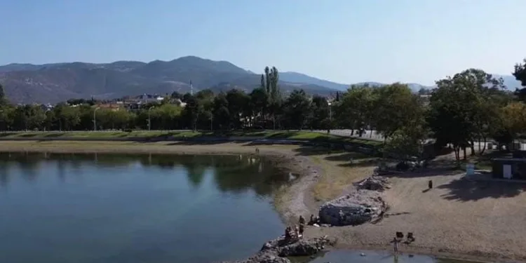 İznik Gölü’nde tehlikeli görüntü