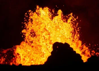 Kilauea Yanardağı faaliyete geçti
