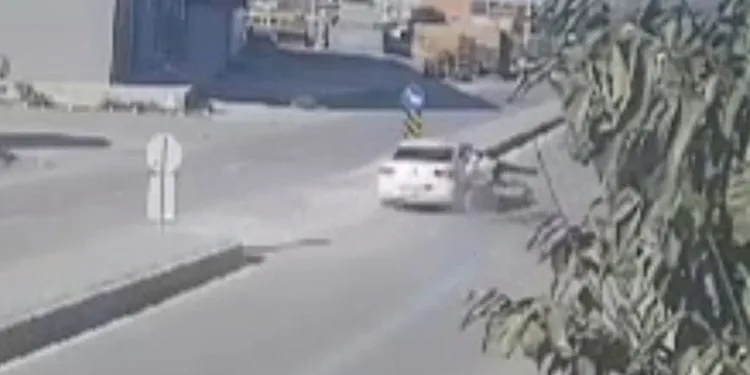 Bursa’da otomobilin çarptığı bisikletli ağır yaralandı