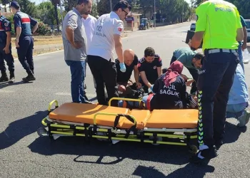 Trafikte kırmızı ihlali kazayı beraberinde getirdi