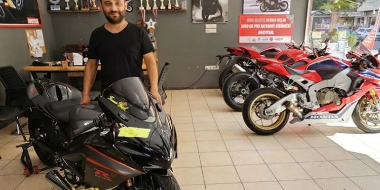 Mersinli sporcu çifte kupayla döndü