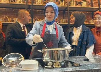 Bakan Göktaş, Gastro Akademi’yi ziyaret etti