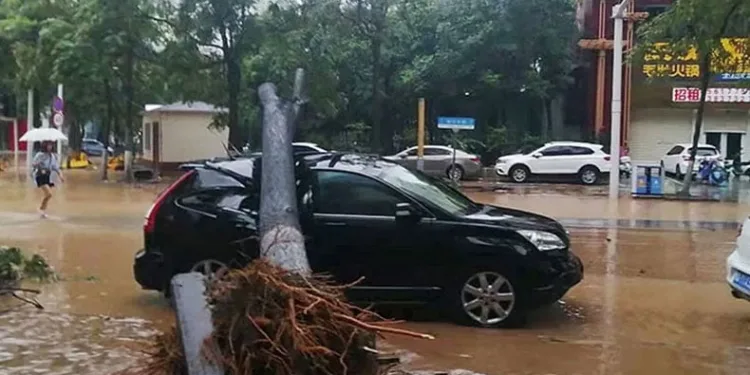 Çin’de sel ve toprak kayması