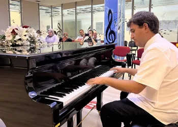 Otizmli Taylan’dan Bursa’da piyano resitali