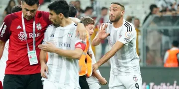Cenk Tosun bu sezon Süper Lig’de ilk kez forma giydi