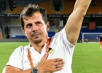 Emre Belözoğlu: “Gönlümde her zaman özel olan bu kulübe ve camiaya teşekkür ederim”