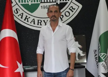 Sakaryaspor, Tuncay Şanlı ile anlaştı
