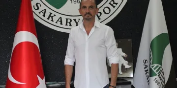 Sakaryaspor, Tuncay Şanlı ile anlaştı