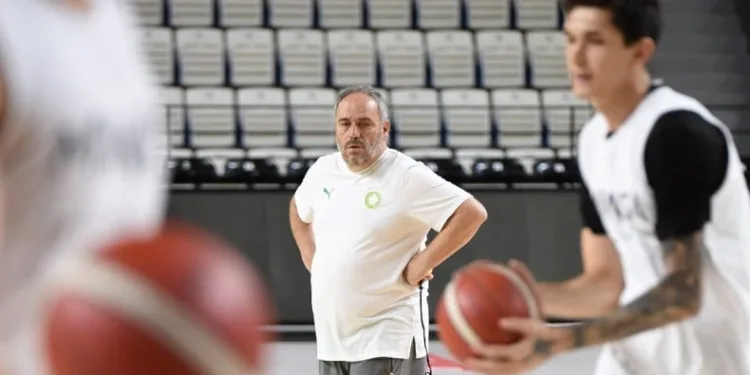 Manisa Büyükşehir Belediyespor antrenmanlarını sürdürüyor