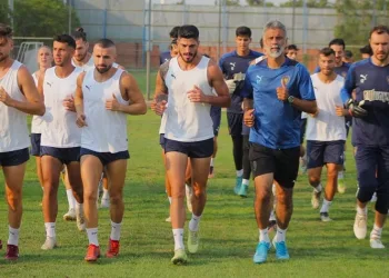 Bucaspor 1928, 3 puanla tanıştı