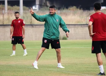 Karşıyaka’da teknik direktör Ersin Aka için karar zamanı