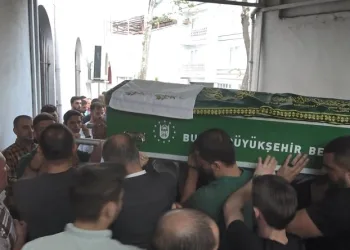 Bursa’da gece kulübünde çıkan kavgada ölen genç toprağa verildi