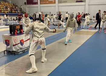 Eskrimde kupalar sahibini buldu