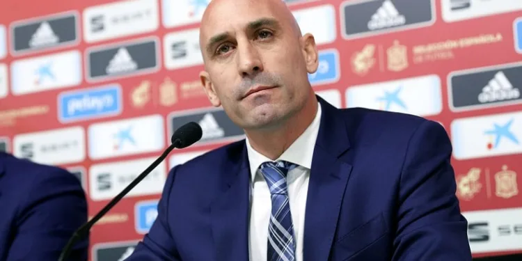 İspanya Futbol Federasyonu Başkanı Luis Rubiales istifa etti