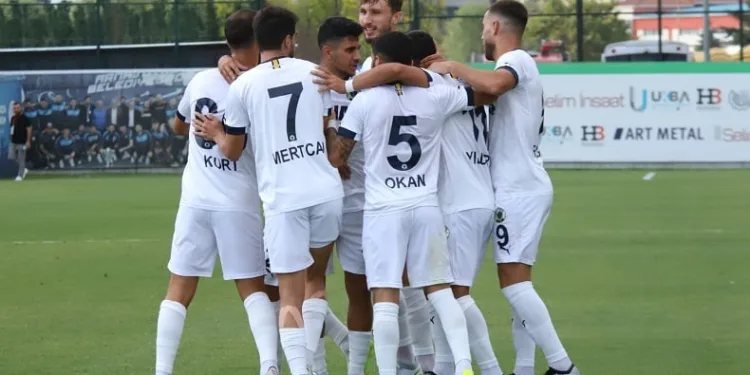 Menemen FK, 3 maçta 5 puan bıraktı