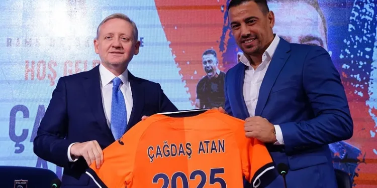 Rams Başakşehir, Teknik Direktör Çağdaş Atan ile 2+1 yıllık sözleşme imzaladı