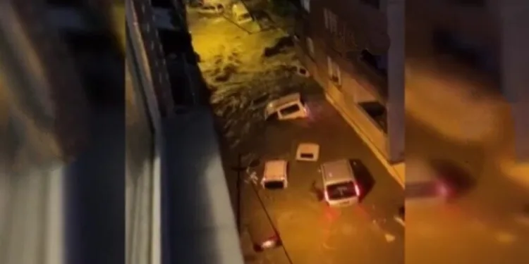 İstanbul’da Sel felaketi: 2 kişi hayatını kaybetti