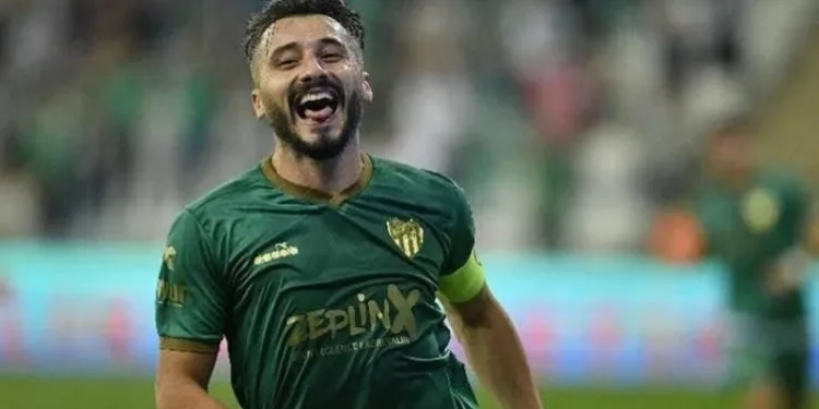 Enver Cenk Şahin imzaladı