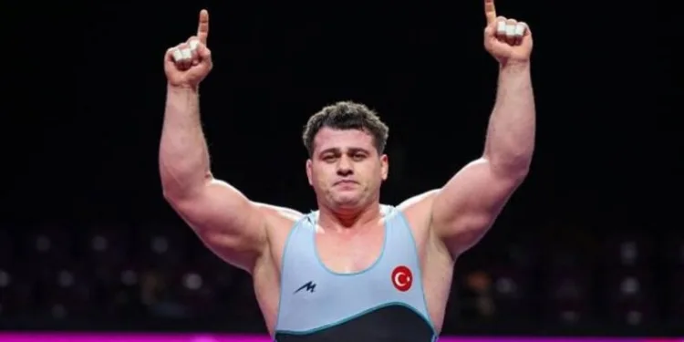 Rıza Kayaalp dünya ikincisi oldu