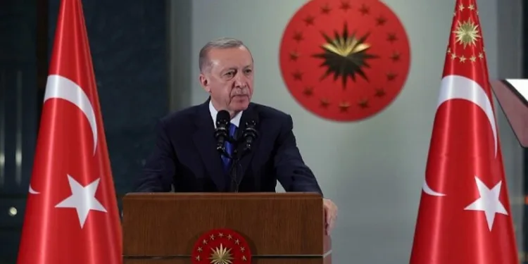 Cumhurbaşkanı Erdoğan’dan gençlere vergisiz telefon müjdesi