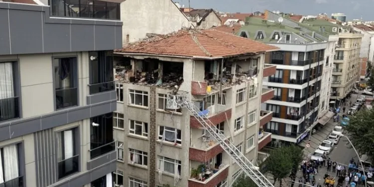İstanbul’daki doğalgaz patlamasında can kaybı yükseldi
