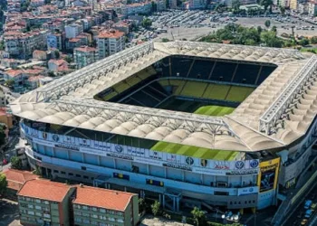 Fenerbahçe stadyumu yıkılıyor mu? Yeni sponsoru ortalığı karıştırdı