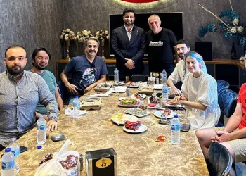 Rus piyanistin boru kebap keyfi