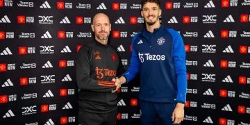 Altay Bayındır, resmen Manchester United’da