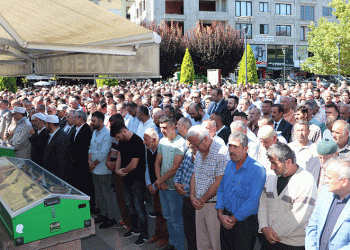 Başkan Özdemir’in kardeş acısı