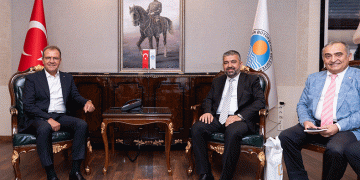 Başkan Seçer: “Mersin değişiyor, gelişiyor”