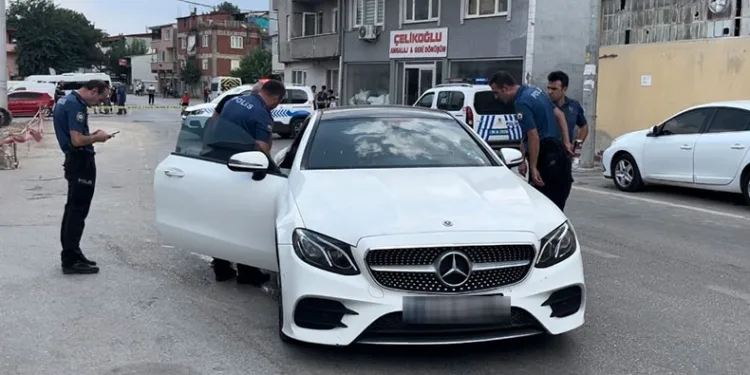 İki arkadaşa eş zamanlı silahlı saldırı