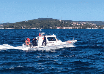 Denize daldı, fakat su yüzüne çıkamadı