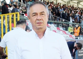 Afyonspor’da dümenin başına Saffet İşler geçti