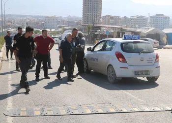 Ehliyet sınavında ilginç kaza