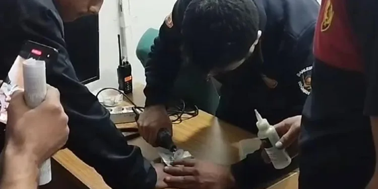 İtfaiyeden yüzük operasyonu