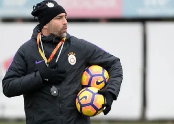 Beşiktaş: “Igor Tudor’un, İstanbul’a kulübümüzle görüşmek için geldiği haberler asılsızdır”