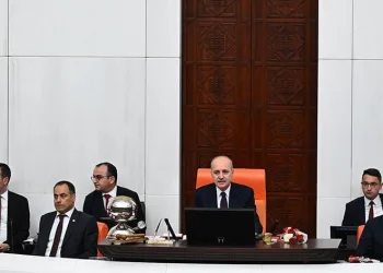 “Türkiye teröre teslim olmayacak”