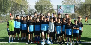 Siteler halı sahası ve spor parkı açıldı