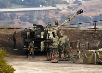 Suriye’den İsrail topraklarına çok sayıda hava topu atıldı