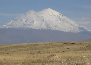 Türkiye’nin çatısı beyaza büründü