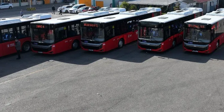 Bursa’da ulaşım filosu gençleşerek büyüyor