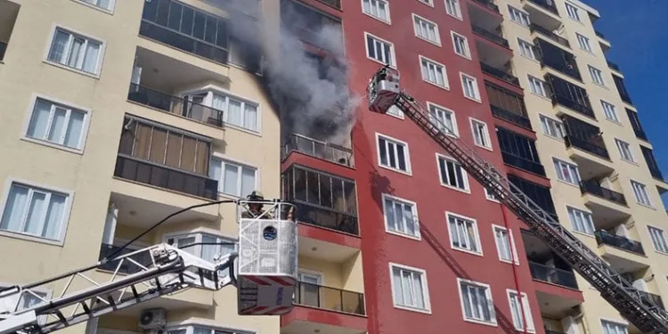 Bursa’da 11 katlı apartmanda can pazarı