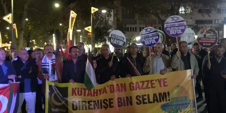 ‘Filistin’e destek siyonizme lanet’ mitingi