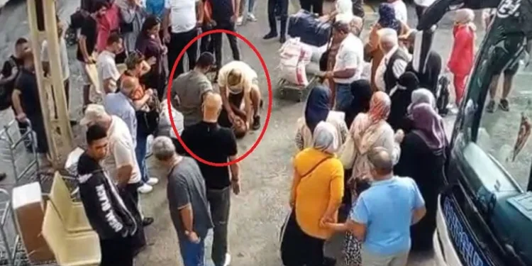 Kavga eden iki yolcu aynı anda kalp krizi geçirdi