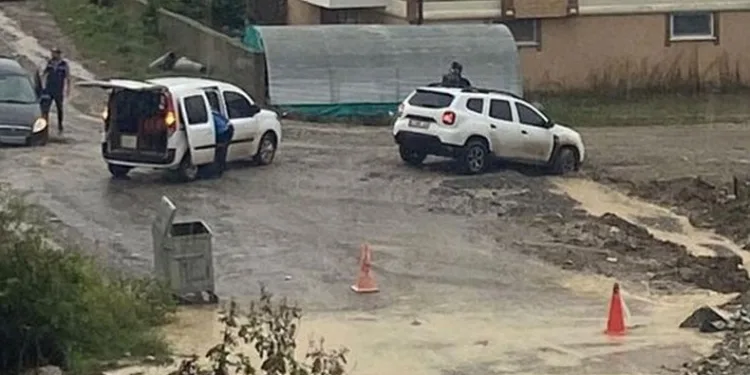 Sağanak o ilçeyi göle çevirdi