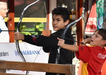İznikli çocuklar Etnotır ile doyasıya eğlendi