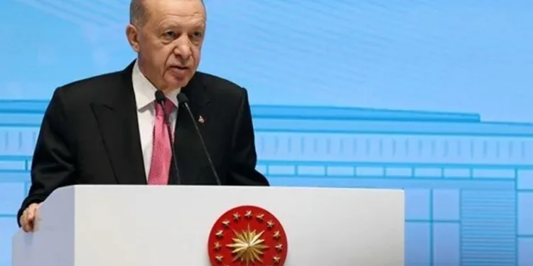 “Prangaların sökülüp atılma zamanı geldi”