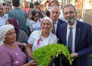 Tarsus’ta çiftçiye destek