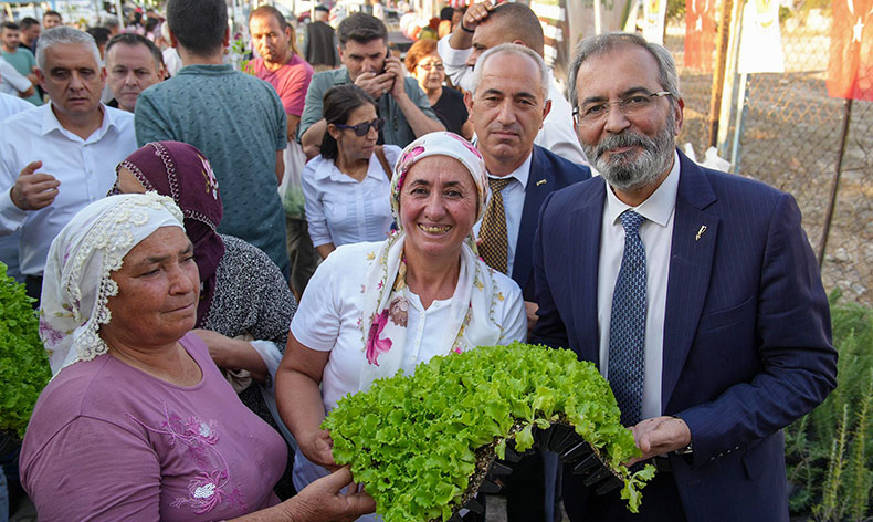 Tarsus'ta çiftçiye destek